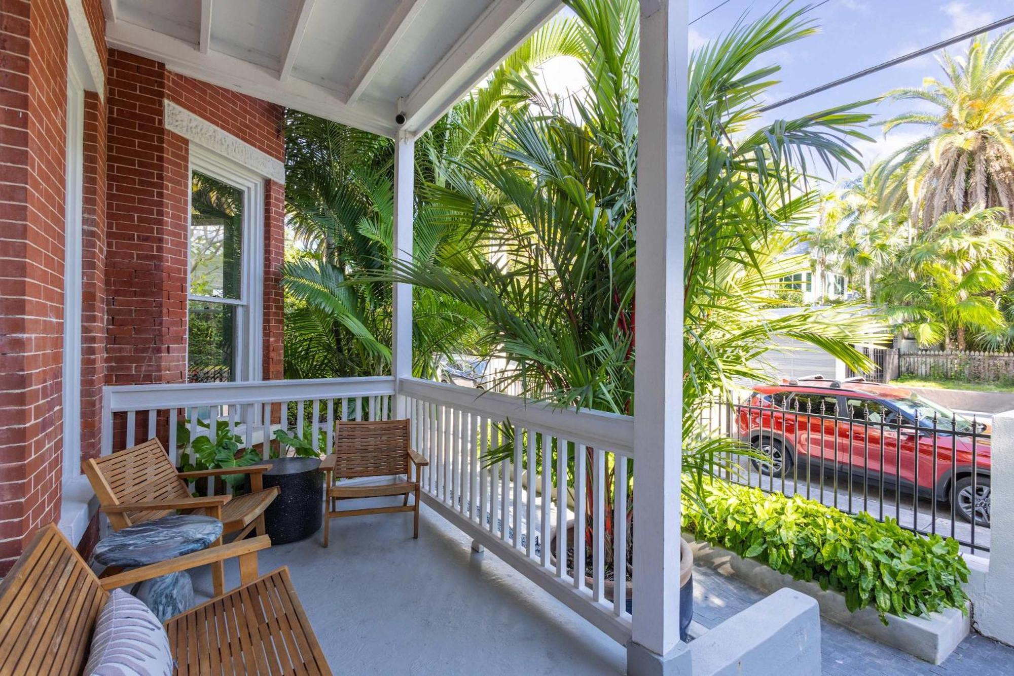 Takeover At The Grand Maloney Key West Esterno foto